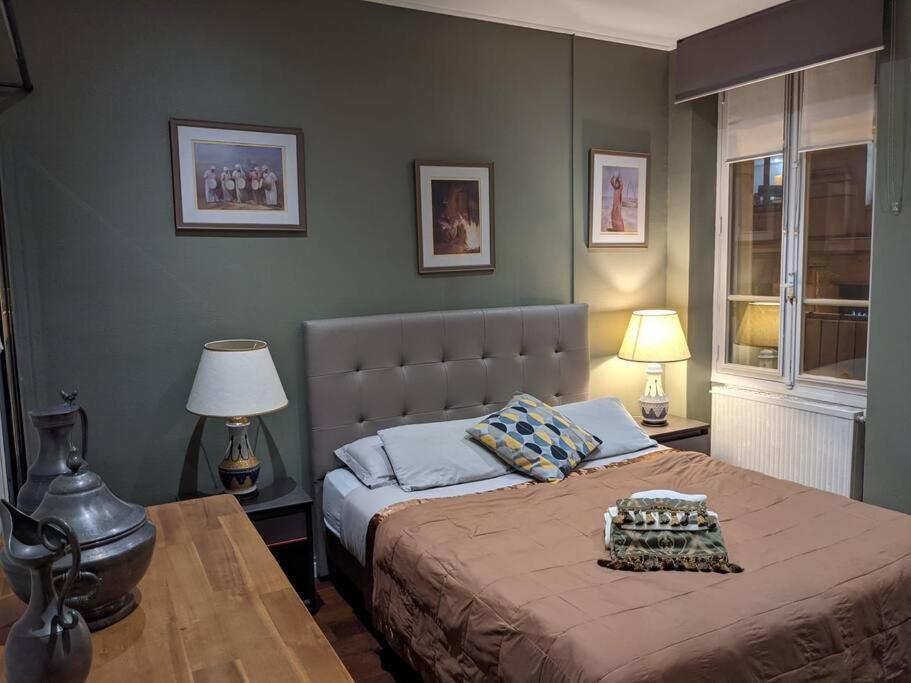 2 Bd 16th Arrondissement Trocadero Sleeps 4 To 6 Eiffel Tower