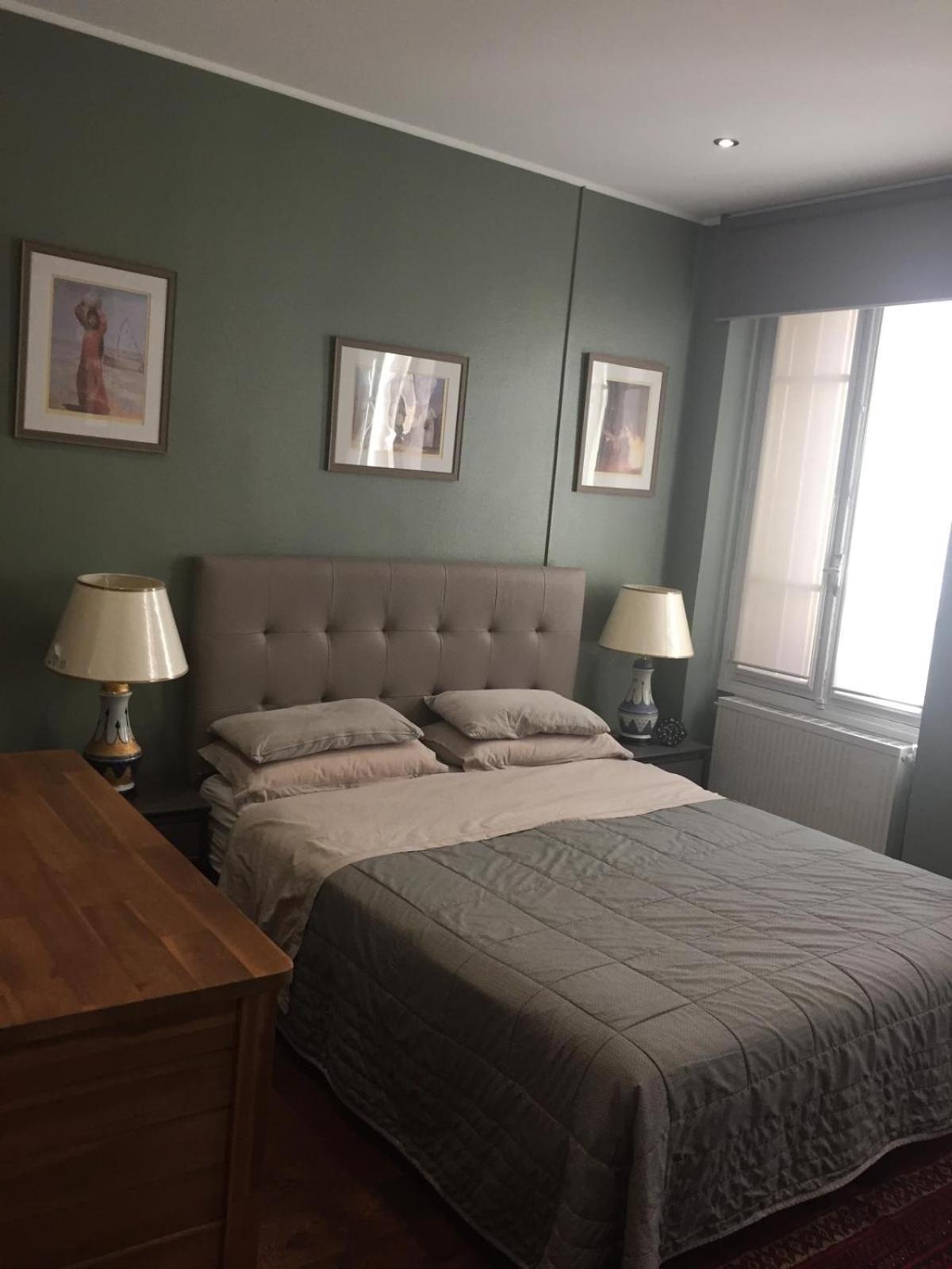 2 Bd 16th Arrondissement Trocadero Sleeps 4 To 6 Eiffel Tower Appartamento